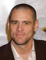 Jim Carrey como Curly es una elección casi que natural